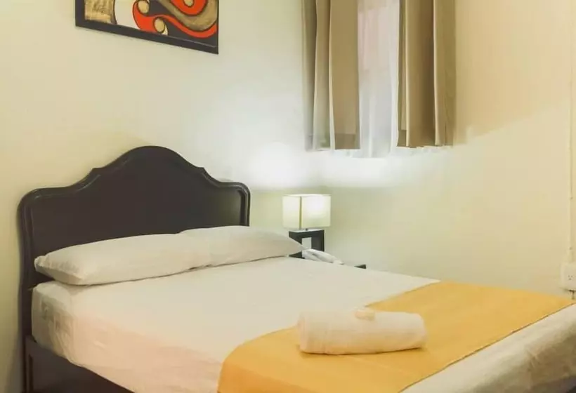 בית מלון כפרי Avenida