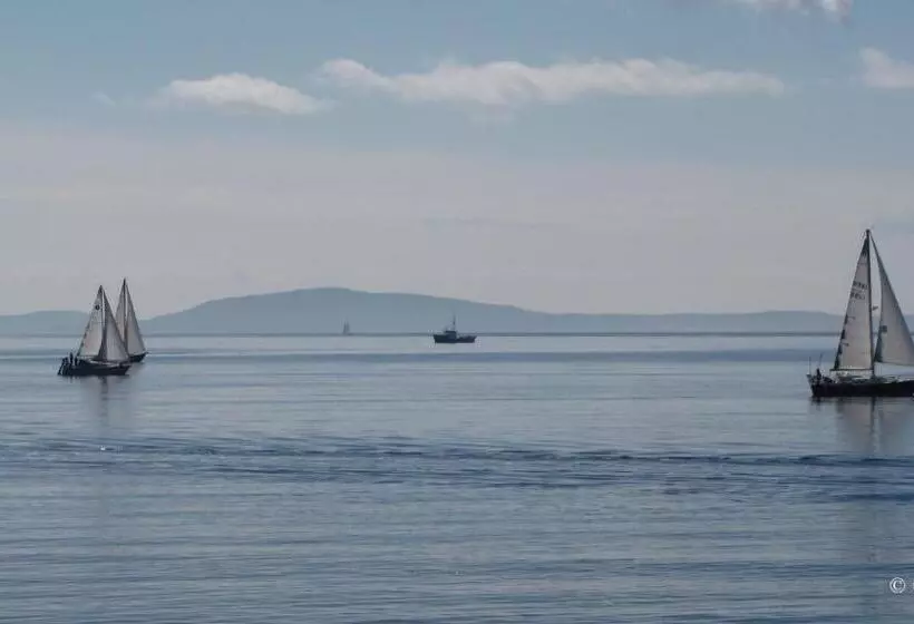 בית מלון כפרי Hôtel Mingan