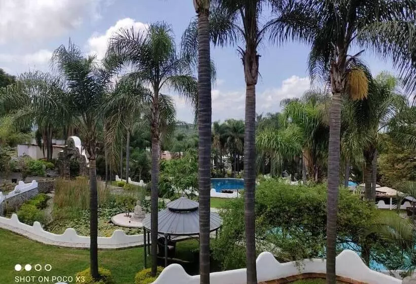 هتل Jardin De La Abundancia