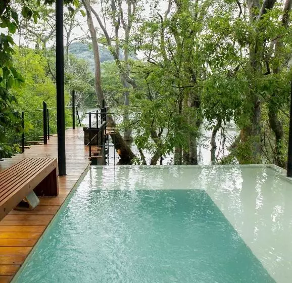 ホテル Kalundewa Retreat