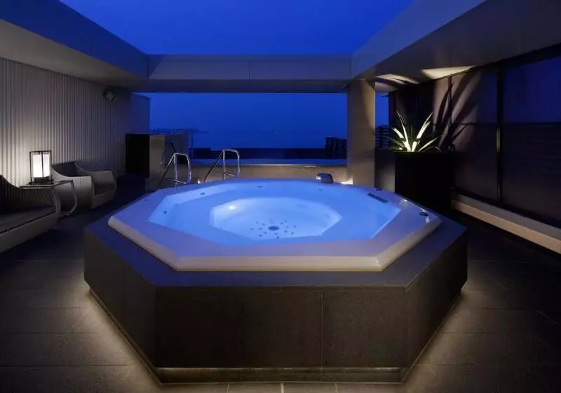 Hotel Kobe Minato Onsen Ren