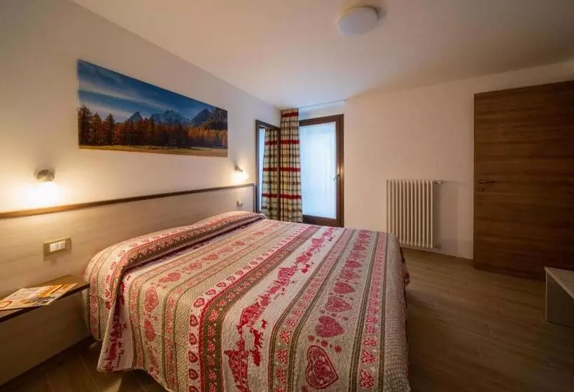 هتل La Belle Epoque