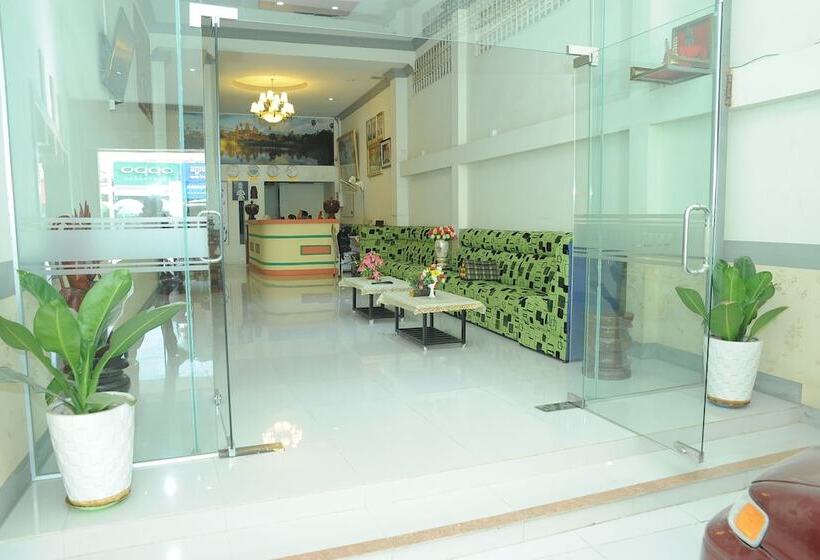 Отель Lux Star Town