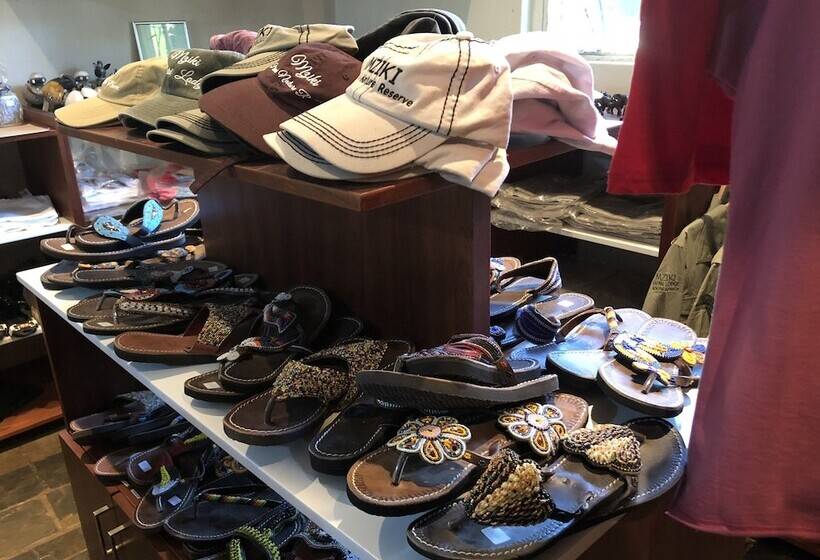 Отель Mziki Safari Lodge