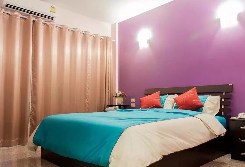 Hotel Nam Talay Resort