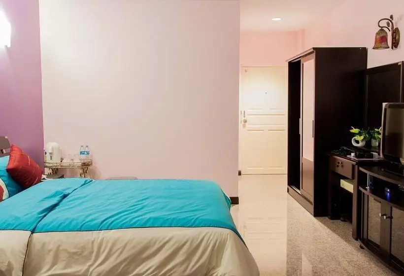 Hotel Nam Talay Resort