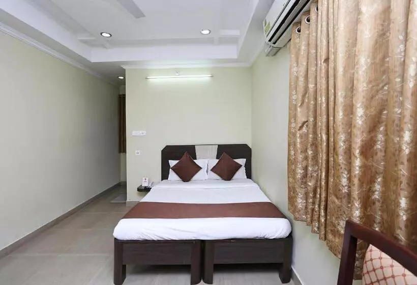 ホテル O Saraswathi Residency Near Sr Nagar Metro Station