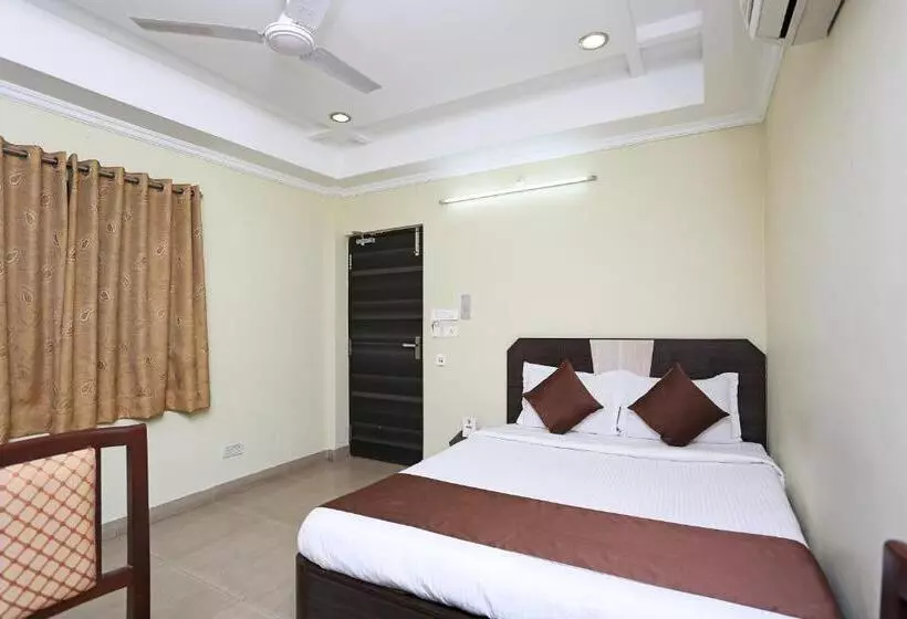 ホテル O Saraswathi Residency Near Sr Nagar Metro Station