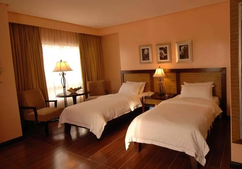 Planta Centro Bacolod Hotel & Residences