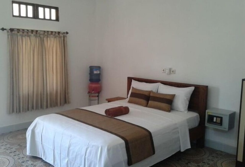 호텔 Putri Homestay