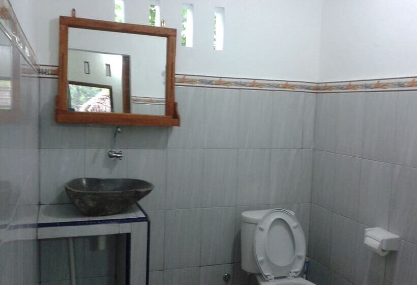 호텔 Putri Homestay