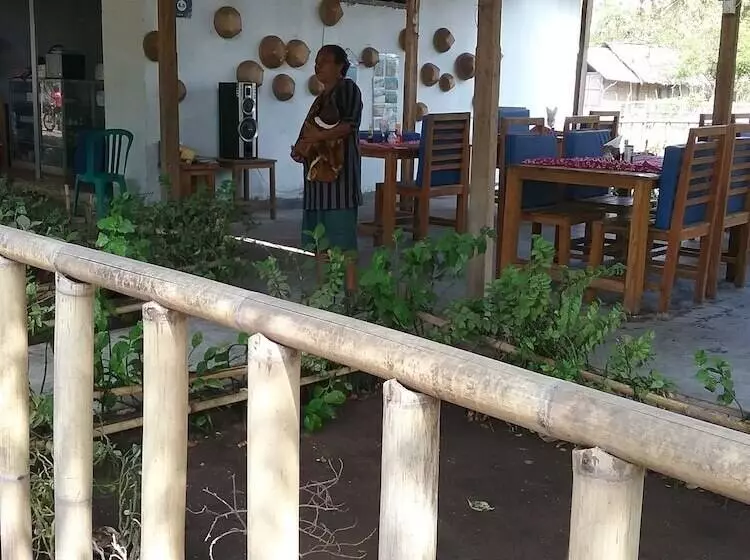 Hotel Putri Homestay