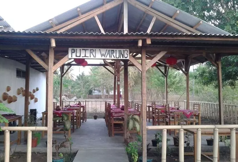 Hotel Putri Homestay