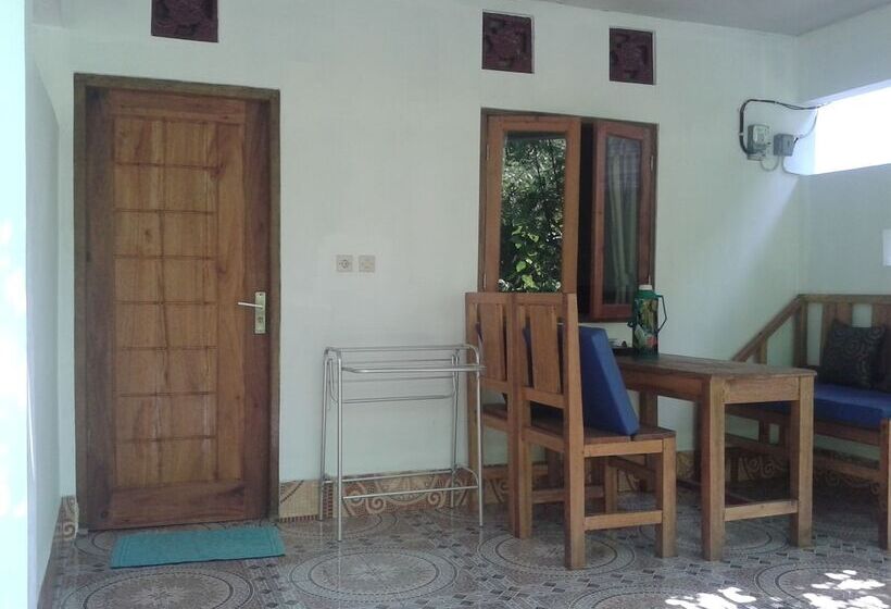 호텔 Putri Homestay