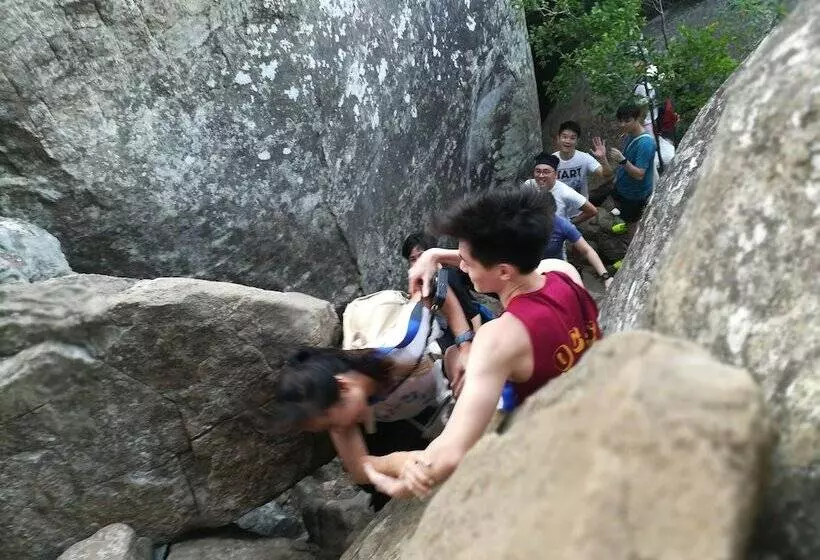 בית מלון כפרי Sisira Natural Lodge   Sigiriya