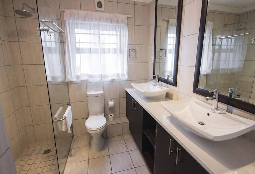 Laguna Grove Holiday Rentals