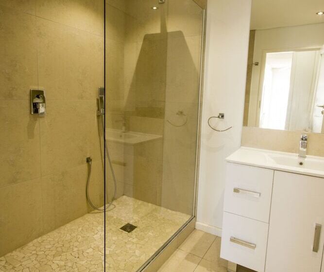 Laguna Grove Holiday Rentals