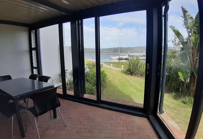 Laguna Grove Holiday Rentals