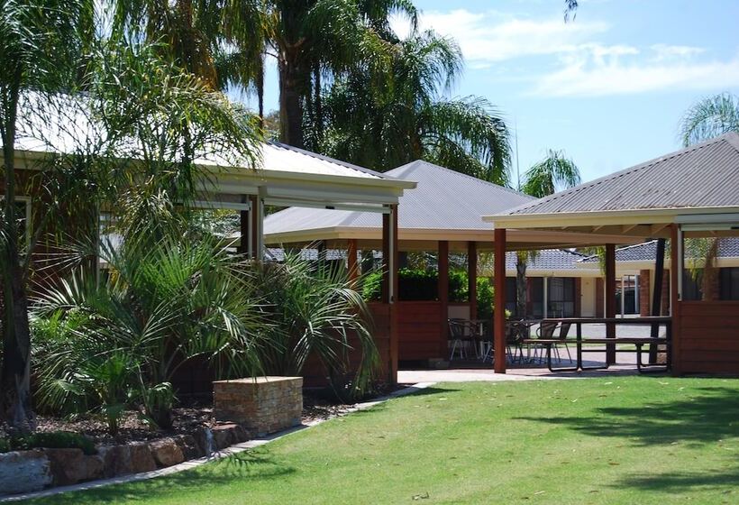 モーテル Sportsmans Motor Inn