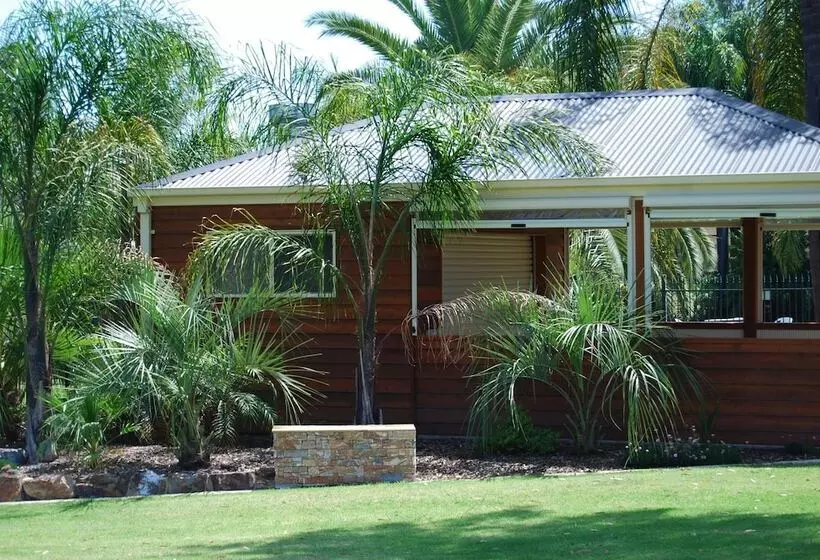 모텔 Sportsmans Motor Inn