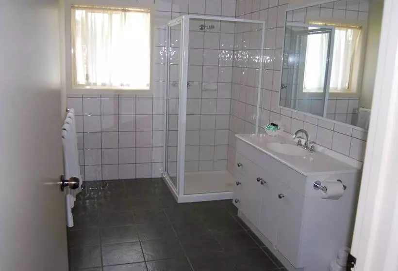 모텔 Sportsmans Motor Inn