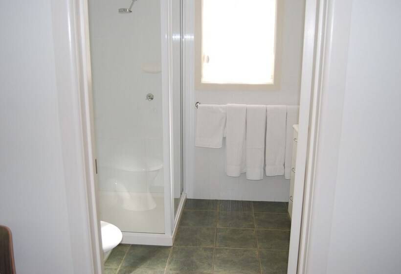 モーテル Sportsmans Motor Inn