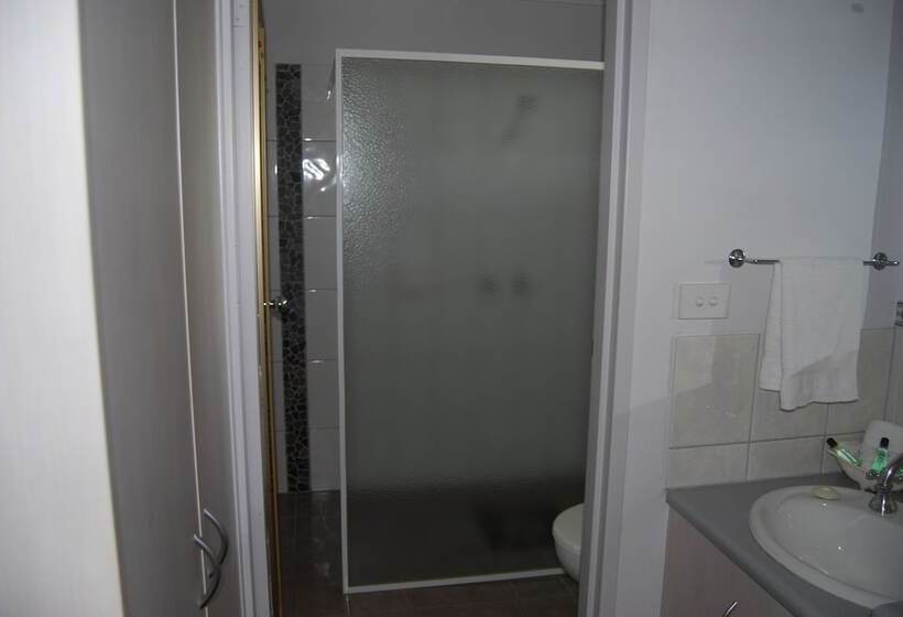 モーテル Sportsmans Motor Inn