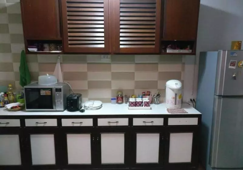 Пансион Sabai House