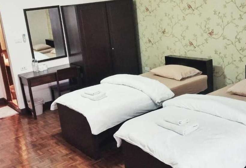 פנסיון Sabai House