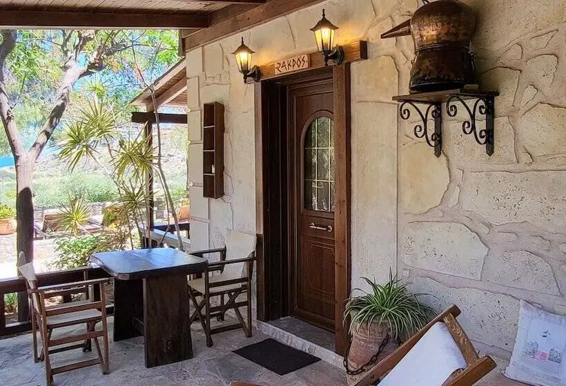 Studios Stella & Stella S Traditional