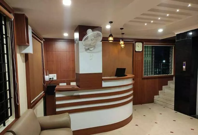 Hotelli The City Residency