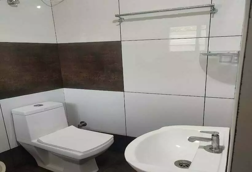 Hotelli The City Residency