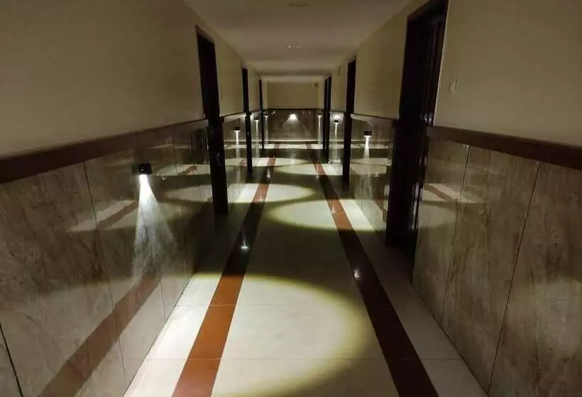 Hotelli The City Residency