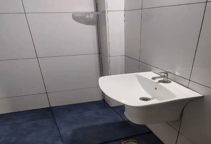 Hotelli The City Residency