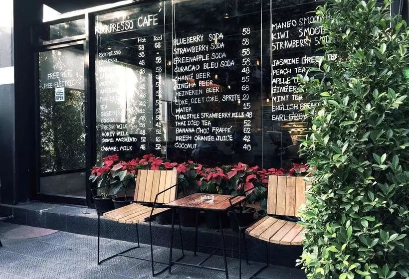 旅馆 Rock Presso House