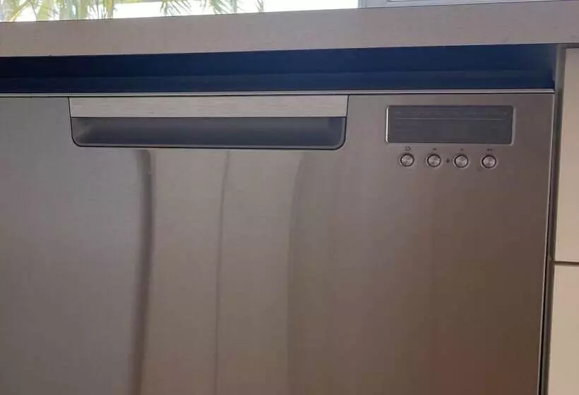 Beachmere Palms Motel