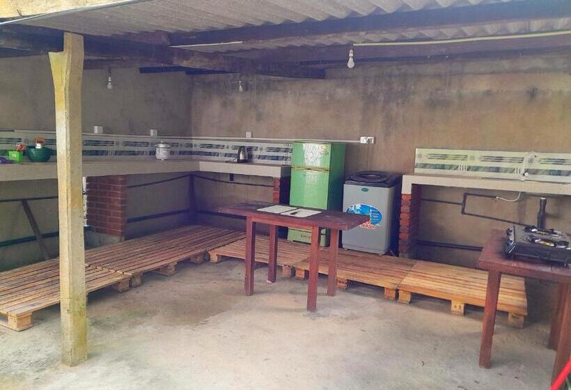 Bed and Breakfast Banana Leaf Garden