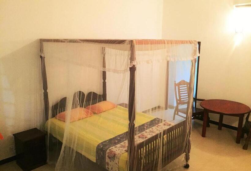 Bed and Breakfast Banana Leaf Garden