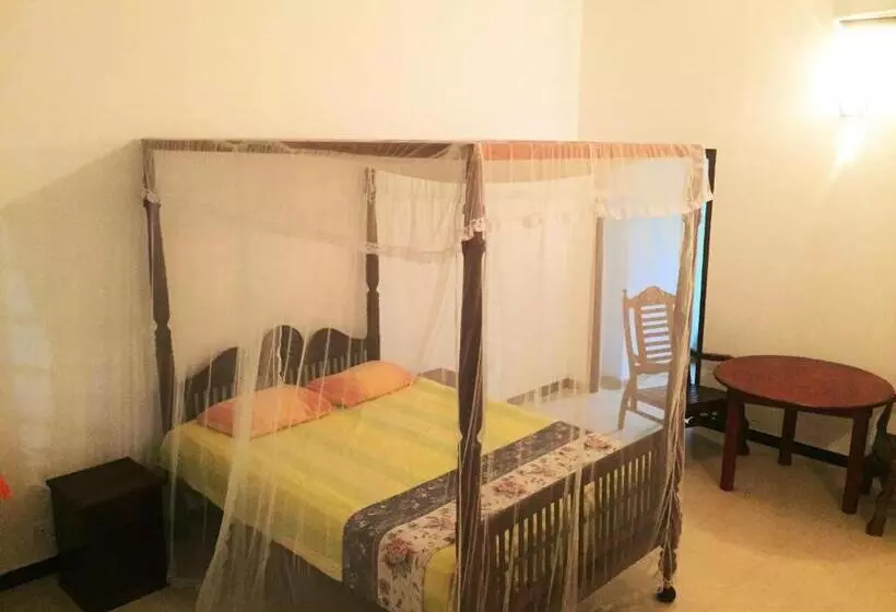 Bed and Breakfast Banana Leaf Garden