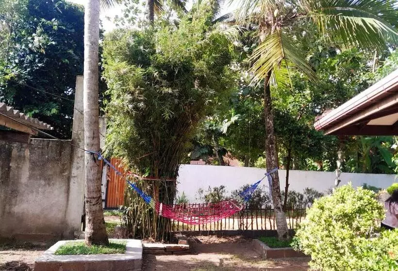 Bed and Breakfast Banana Leaf Garden