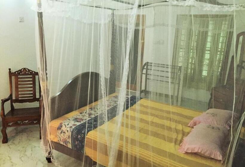 Bed and Breakfast Banana Leaf Garden