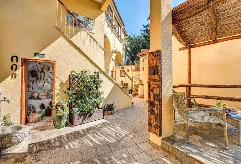 تختخواب و صبحانه Casa Nannina