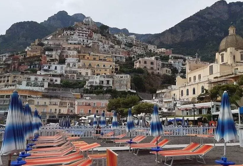 تختخواب و صبحانه Casa Nannina