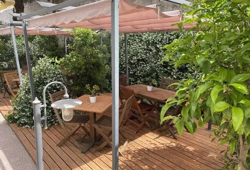 تختخواب و صبحانه La Pennichella Sorrentina Relais