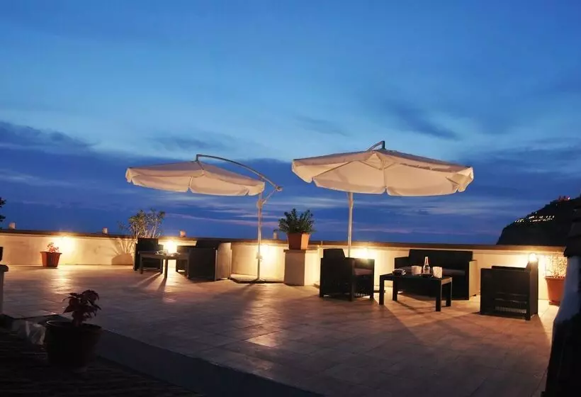 تختخواب و صبحانه La Pennichella Sorrentina Relais