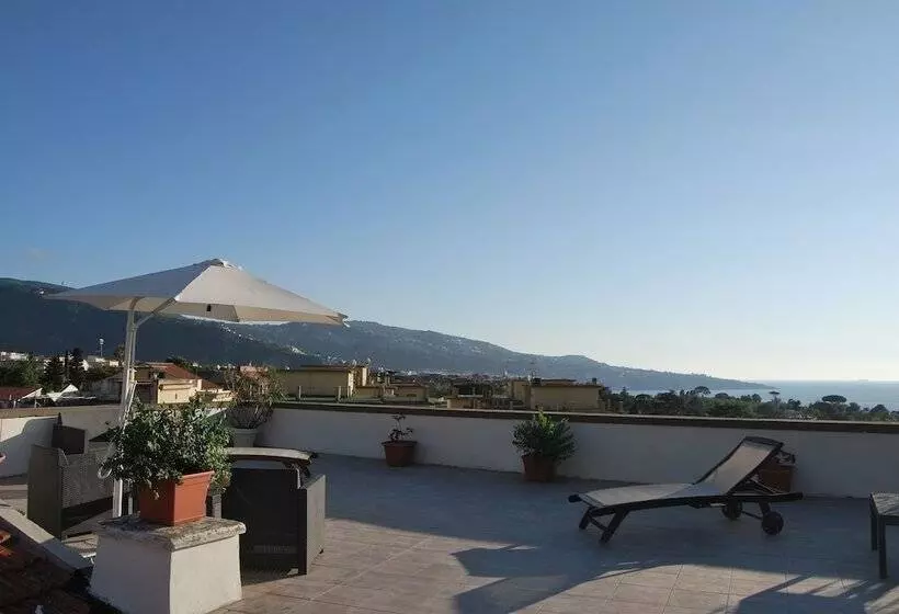 تختخواب و صبحانه La Pennichella Sorrentina Relais
