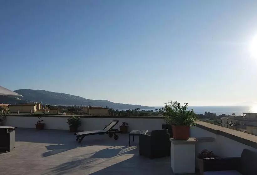 تختخواب و صبحانه La Pennichella Sorrentina Relais