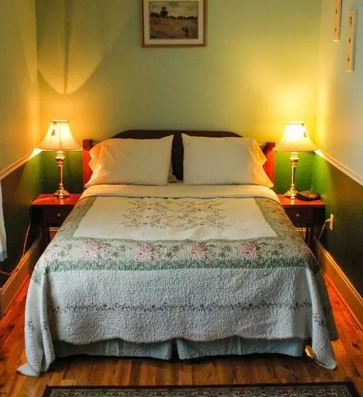 The Victoriancandle Bed & Breakfast