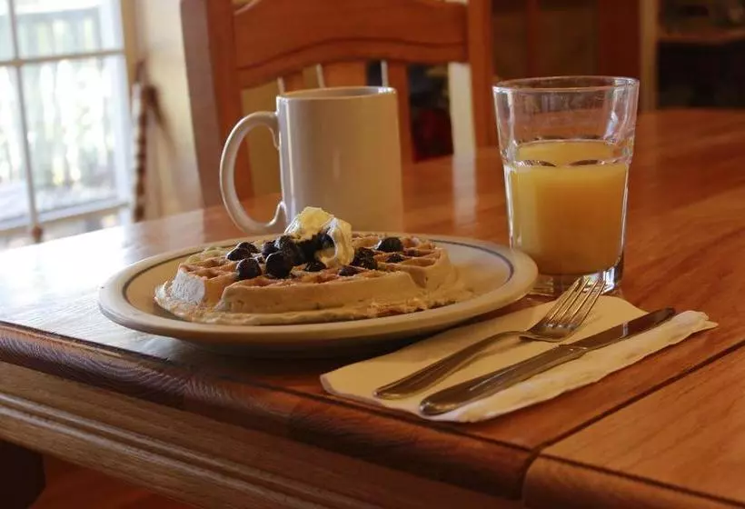 The Victoriancandle Bed & Breakfast