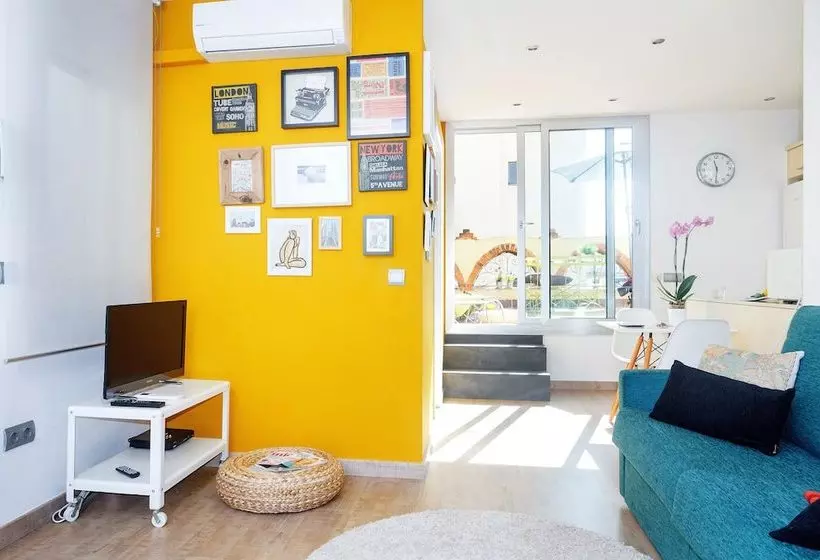 Feelathome Vila Apartment